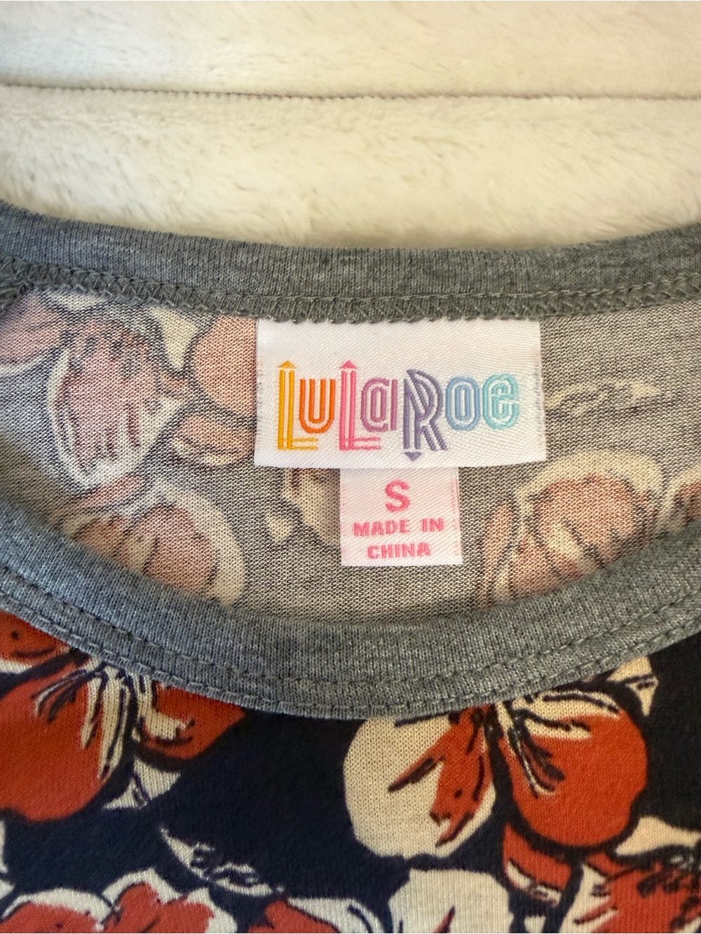 Lularoe Raglan Randy tee size small - Picture 7 of 9